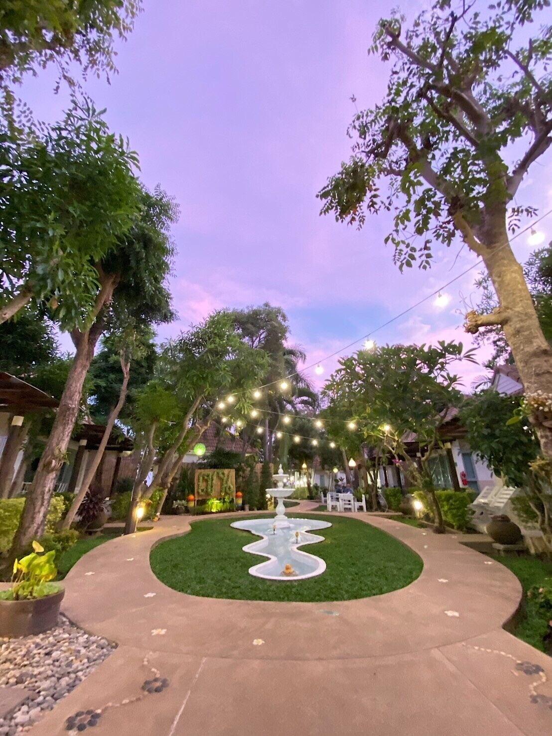 Chez Nous Boutique Resort Haad Chao Samran Exterior foto